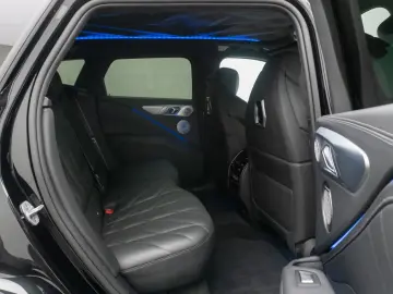 BMW XM B&W Massage 360  HUD SoftClose Individual 23