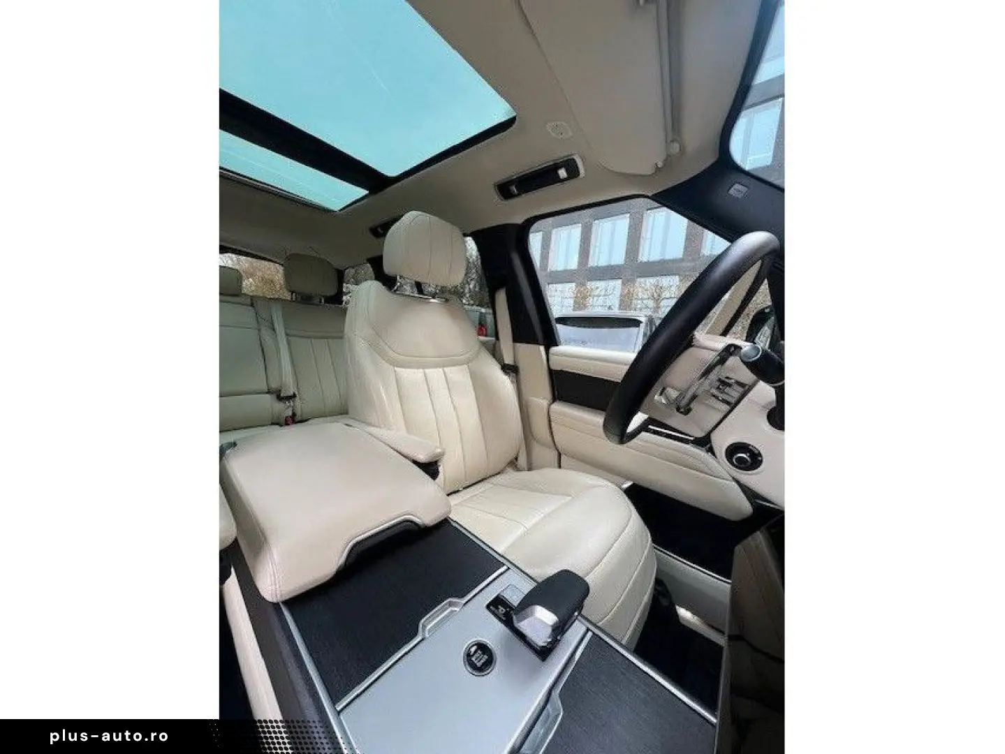 LAND ROVER Range Rover HSE Hybrid P550e -VOLL-22 -AHK-PANO