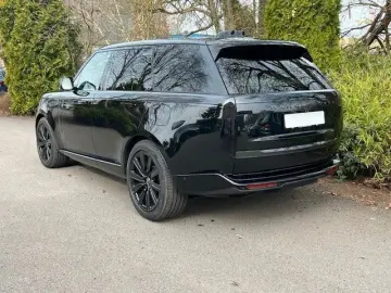 LAND ROVER Range Rover HSE Hybrid P550e -VOLL-22 -AHK-PANO