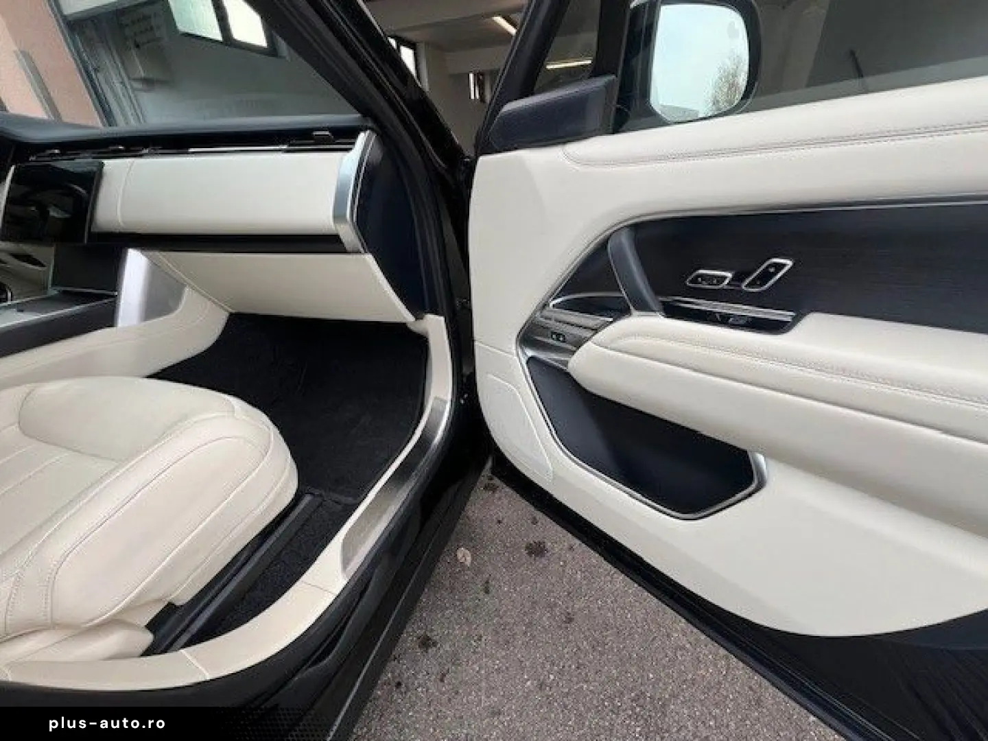 LAND ROVER Range Rover HSE Hybrid P550e -VOLL-22 -AHK-PANO