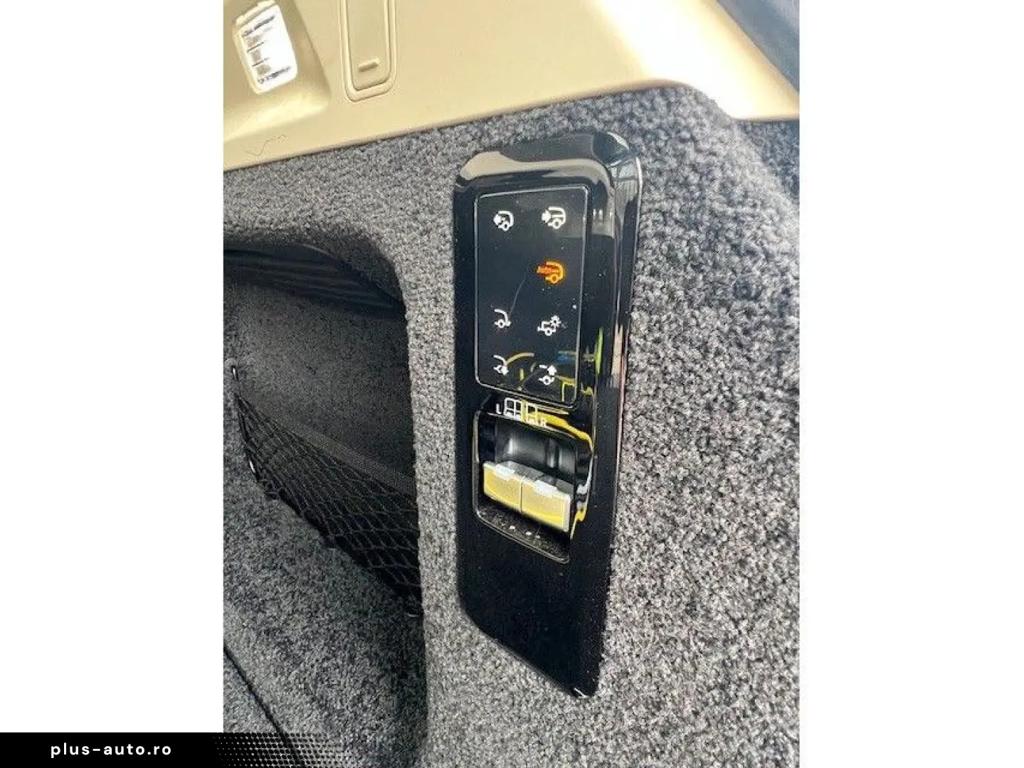 LAND ROVER Range Rover HSE Hybrid P550e -VOLL-22 -AHK-PANO