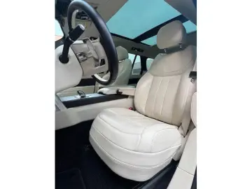 LAND ROVER Range Rover HSE Hybrid P550e -VOLL-22 -AHK-PANO