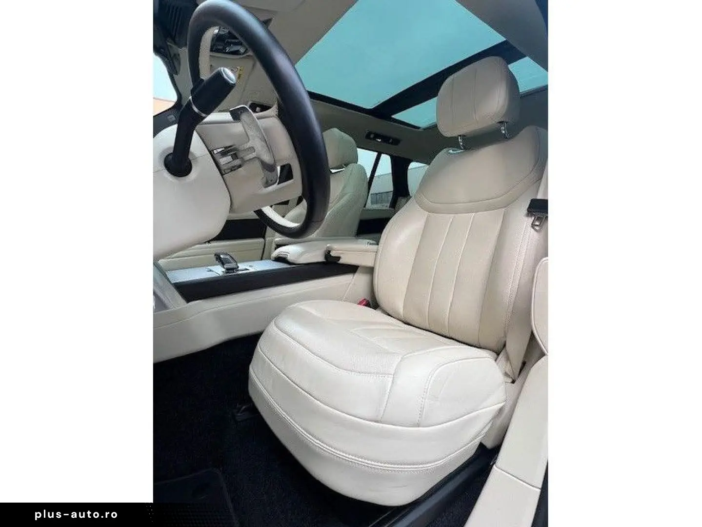 LAND ROVER Range Rover HSE Hybrid P550e -VOLL-22 -AHK-PANO