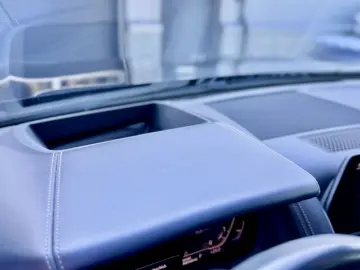 BMW 840