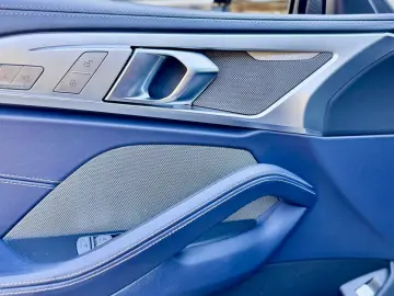 BMW 840