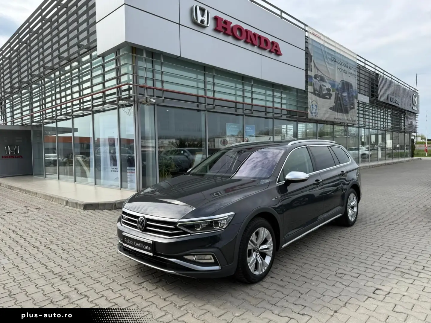 Volkswagen Passat-Alltrack Gen-B8-2014