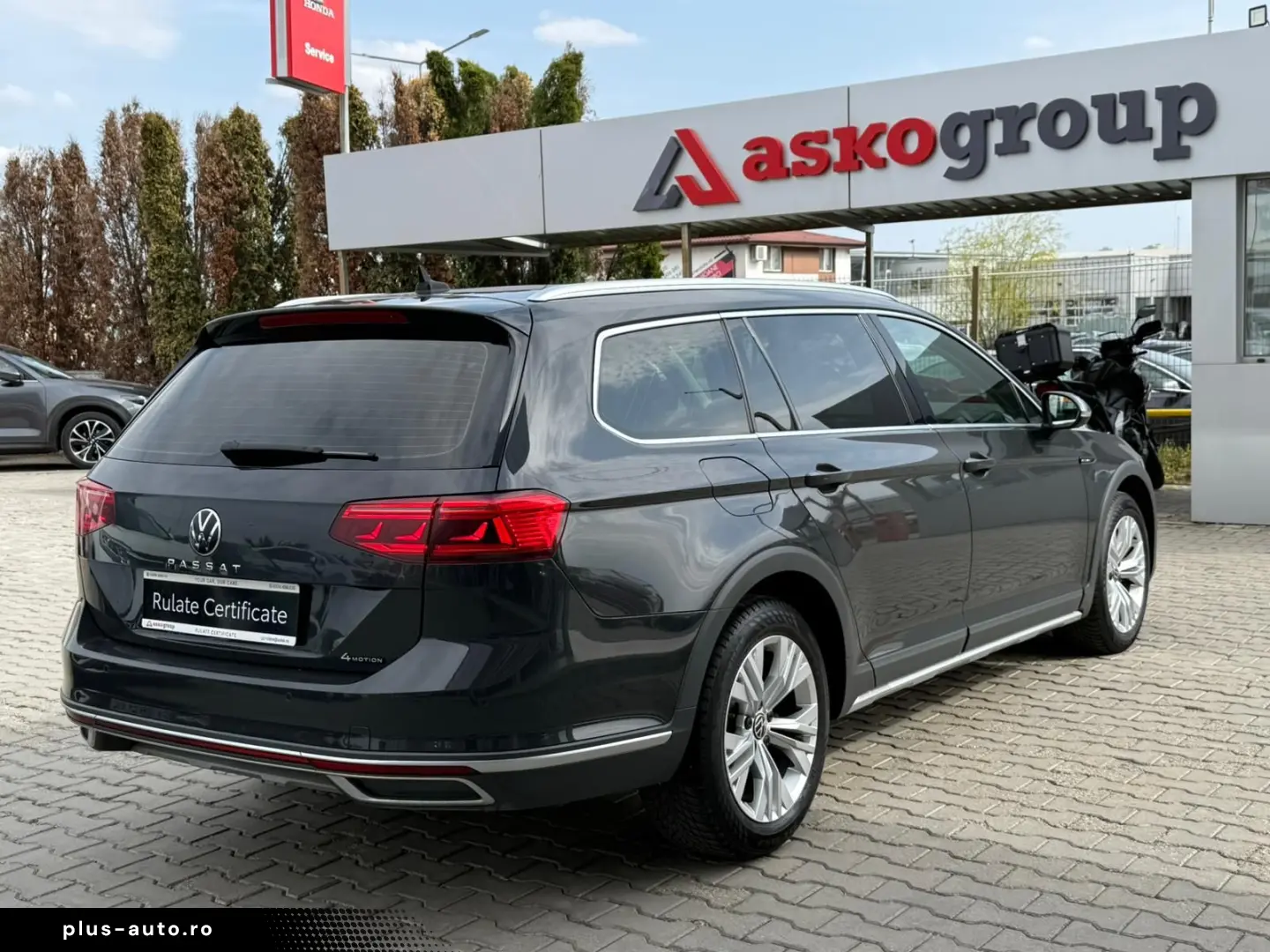 Volkswagen Passat-Alltrack Gen-B8-2014
