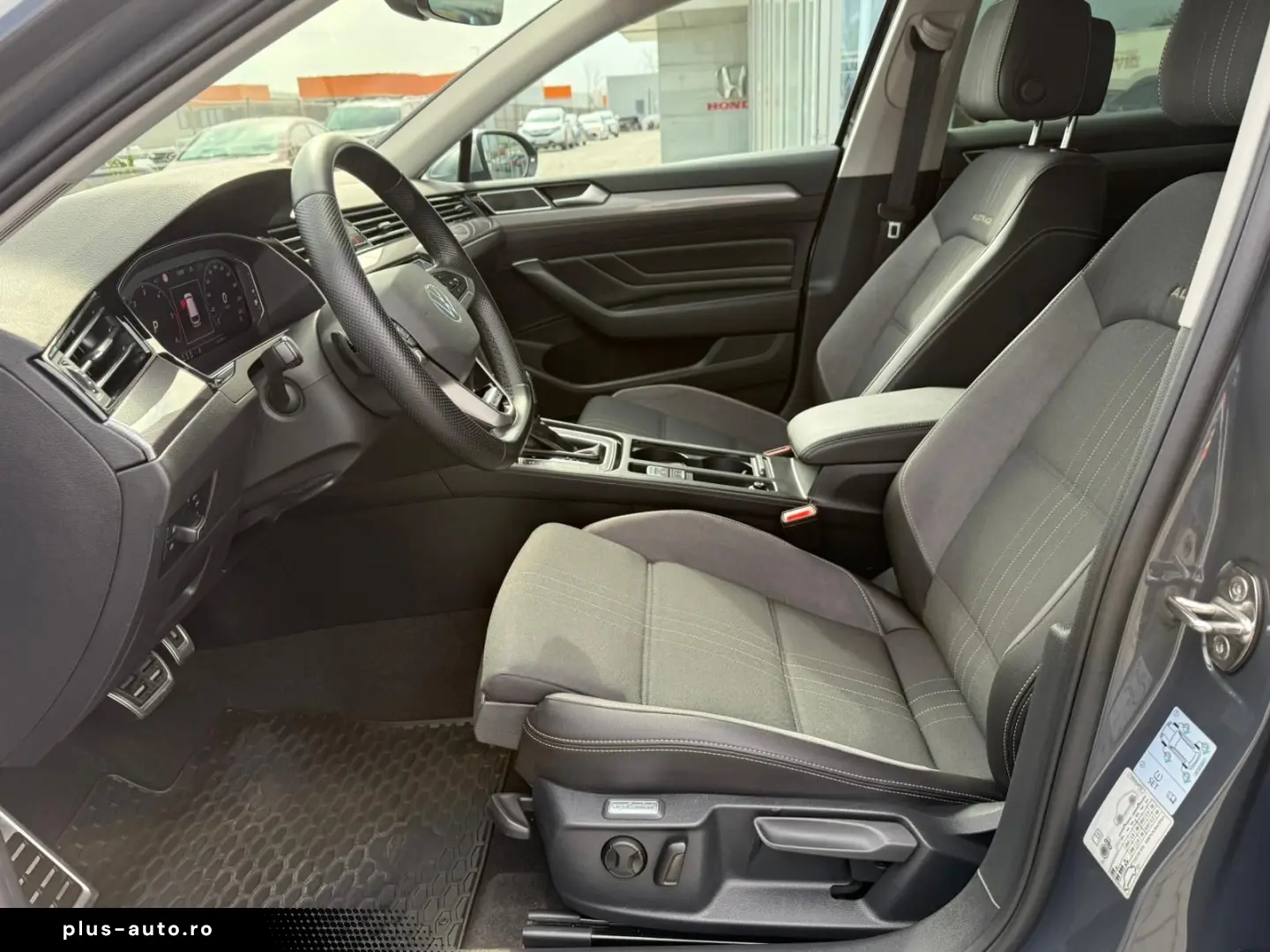 Volkswagen Passat-Alltrack Gen-B8-2014