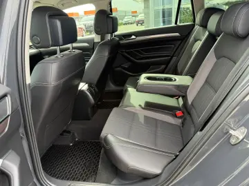 Volkswagen Passat-Alltrack Gen-B8-2014