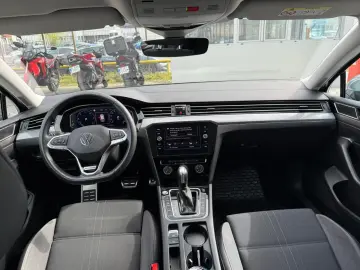 Volkswagen Passat-Alltrack Gen-B8-2014