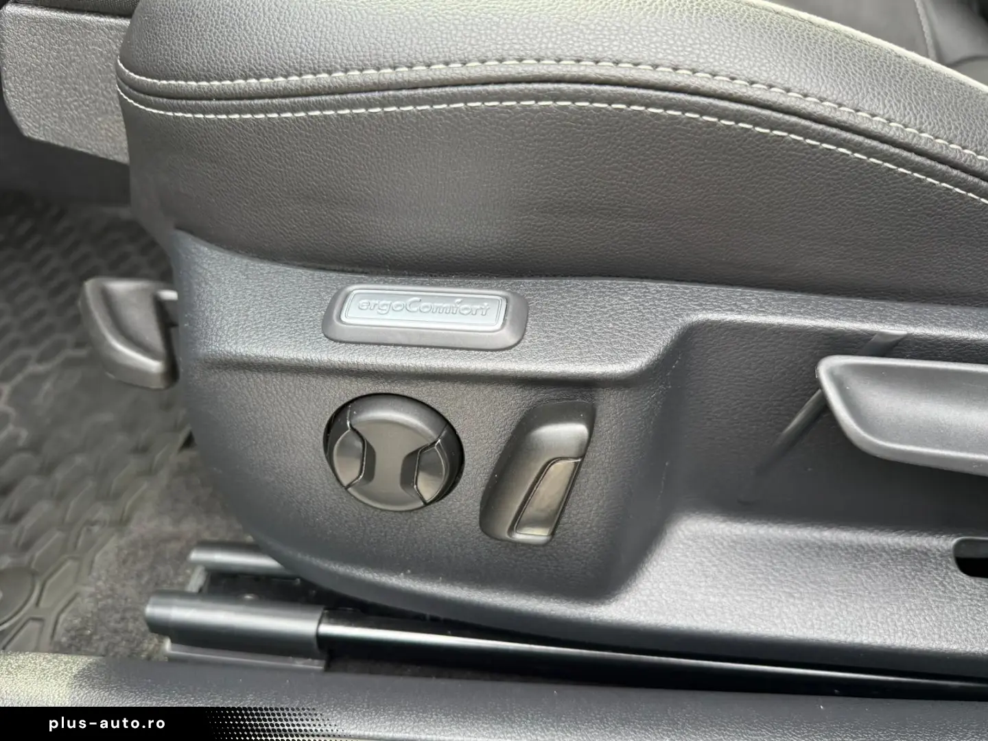 Volkswagen Passat-Alltrack Gen-B8-2014