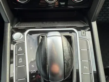 Volkswagen Passat-Alltrack Gen-B8-2014