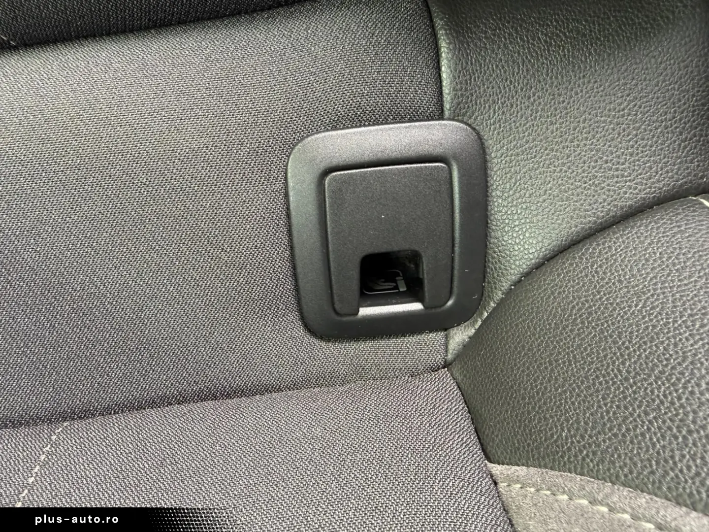 Volkswagen Passat-Alltrack Gen-B8-2014