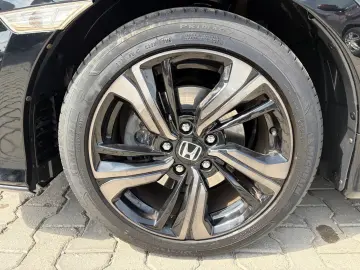 Honda Civic 1.5 VTEC Turbo CVT Prestige   Car No.60