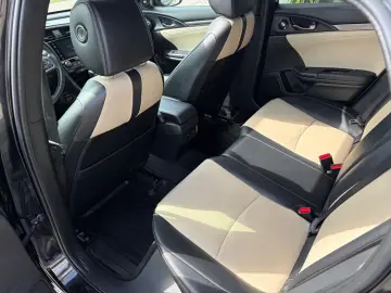 Honda Civic 1.5 VTEC Turbo CVT Prestige   Car No.60