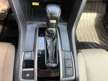 Honda Civic 1.5 VTEC Turbo CVT Prestige   Car No.60