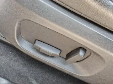 Land-Rover Range-Rover-Evoque Gen-I-2012-2018