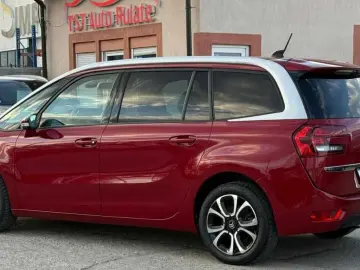 Citroen C4-Grand-Space-Tourer