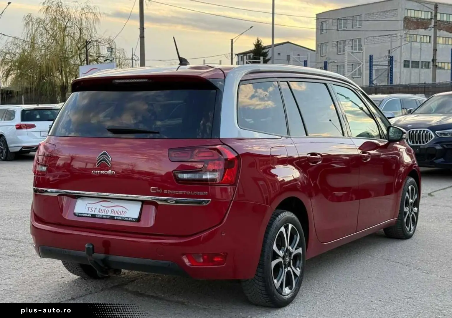 Citroen C4-Grand-Space-Tourer