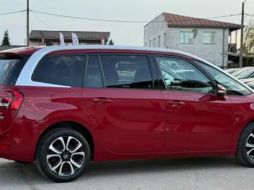 Citroen C4-Grand-Space-Tourer