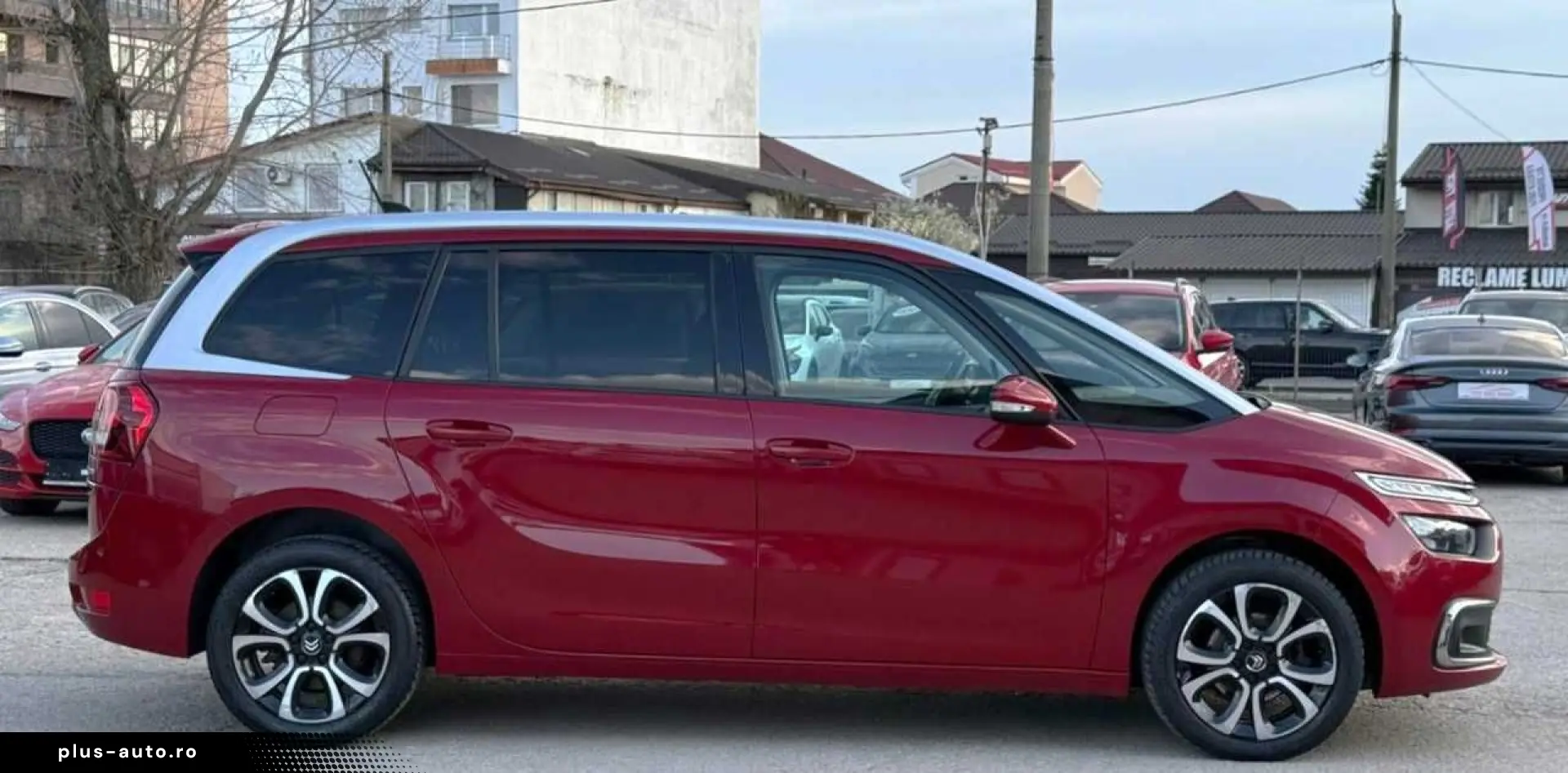 Citroen C4-Grand-Space-Tourer