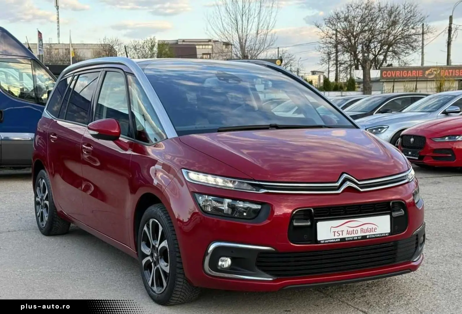 Citroen C4-Grand-Space-Tourer
