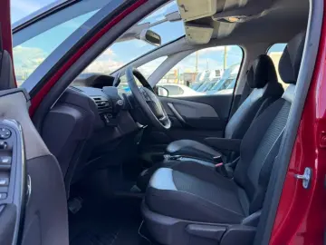 Citroen C4-Grand-Space-Tourer