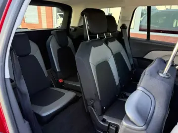 Citroen C4-Grand-Space-Tourer