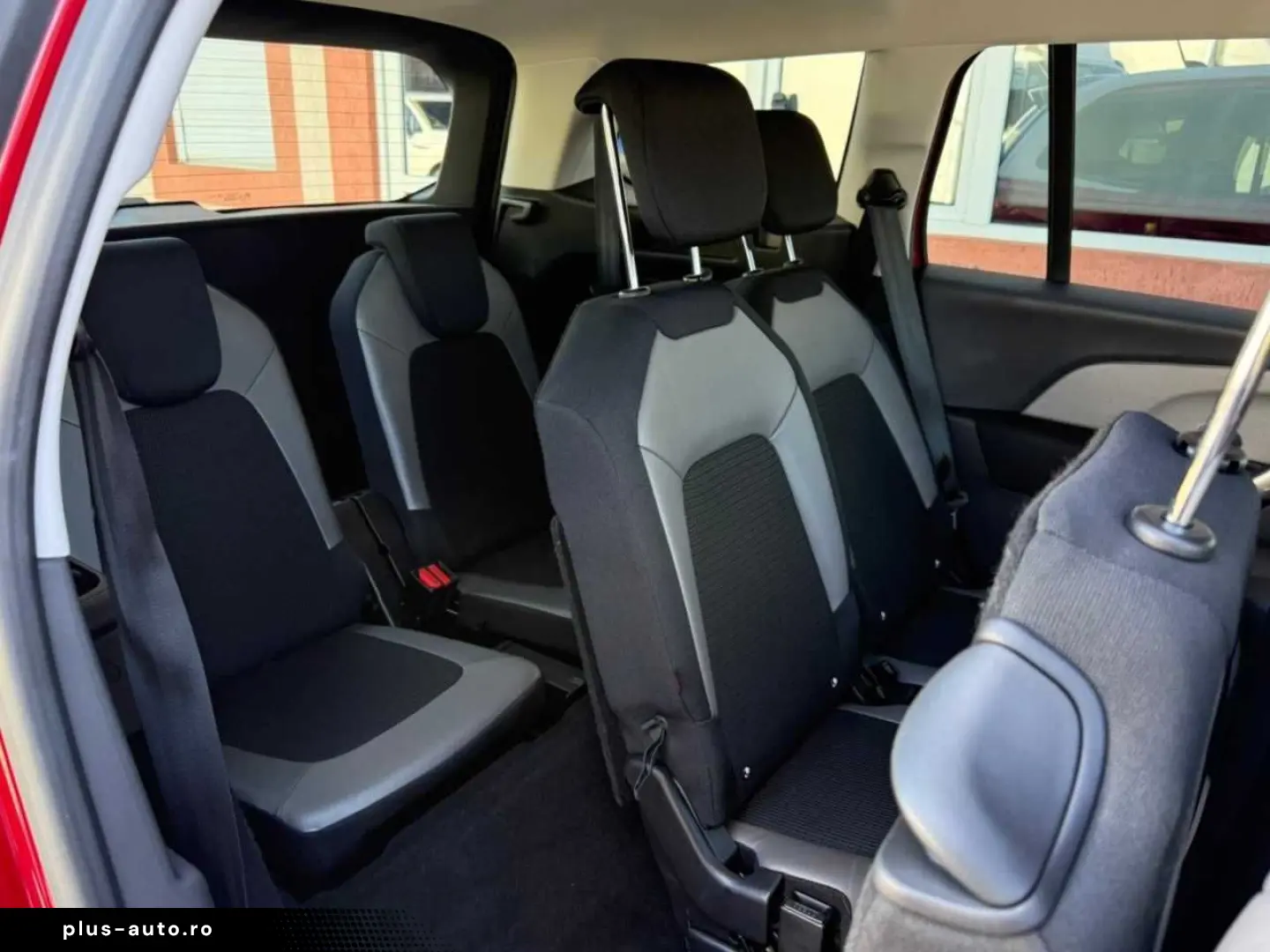 Citroen C4-Grand-Space-Tourer