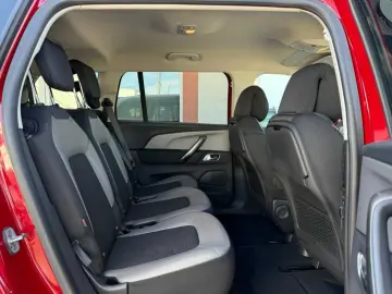 Citroen C4-Grand-Space-Tourer