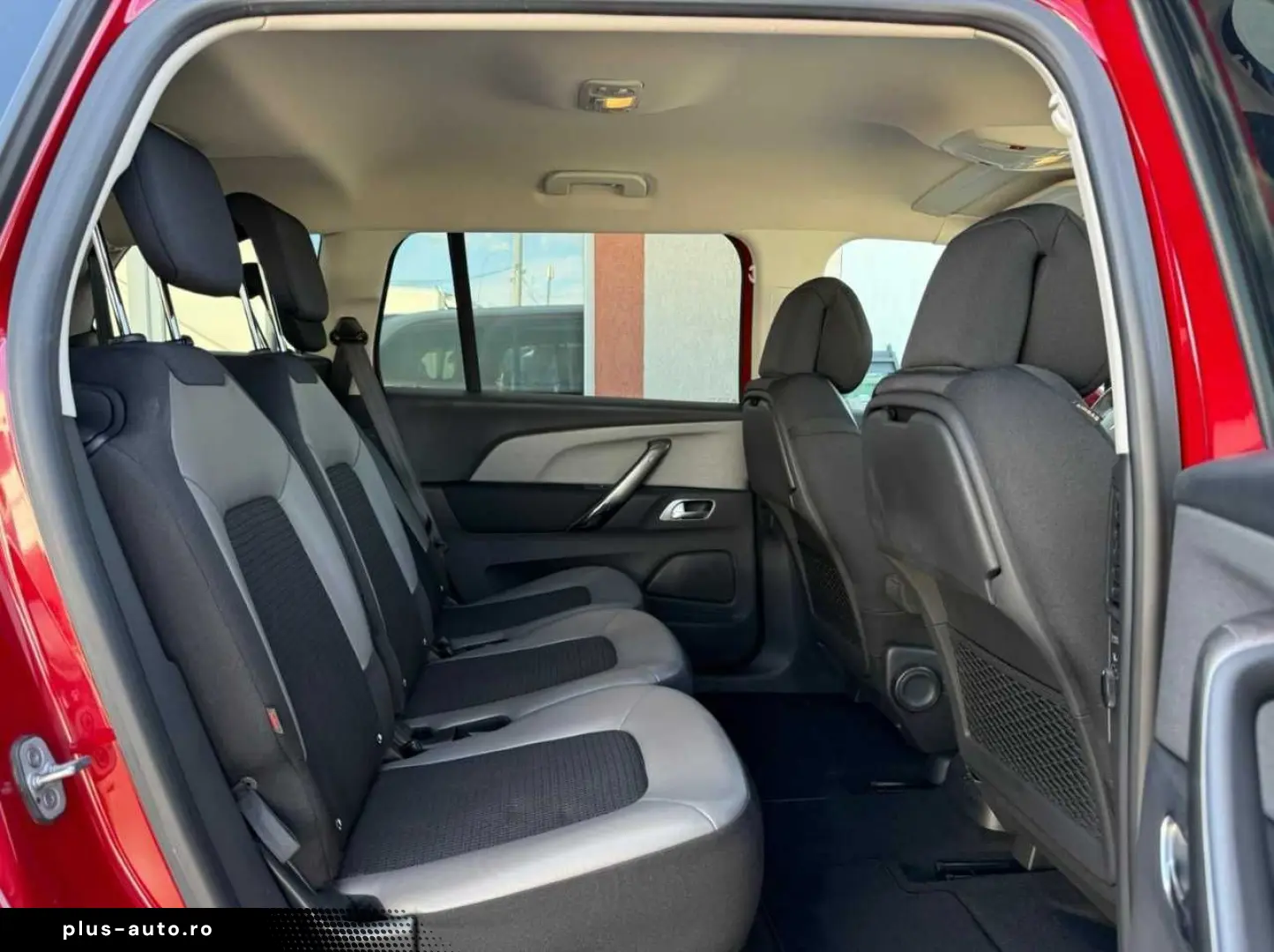 Citroen C4-Grand-Space-Tourer