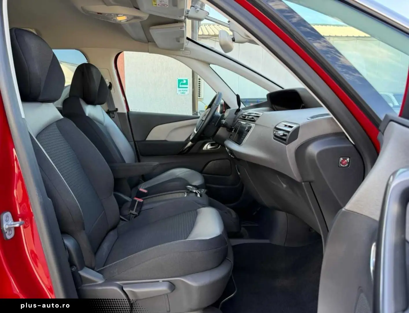 Citroen C4-Grand-Space-Tourer