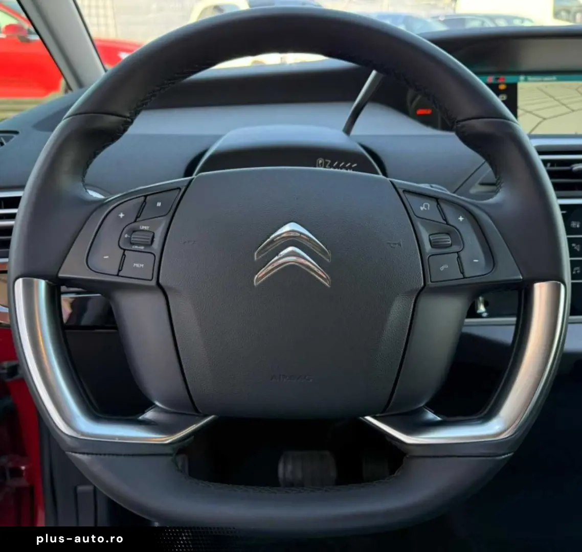 Citroen C4-Grand-Space-Tourer