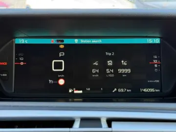 Citroen C4-Grand-Space-Tourer