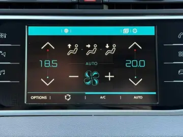 Citroen C4-Grand-Space-Tourer