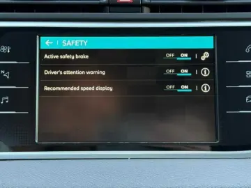 Citroen C4-Grand-Space-Tourer