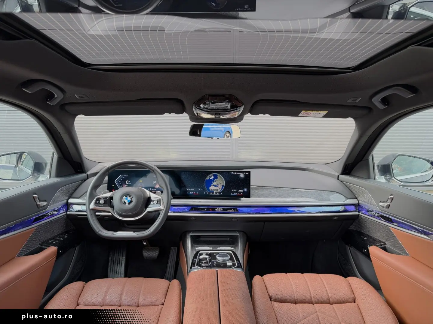 BMW 740d xDrive Lounge Seating TV Pano Sky Lounge