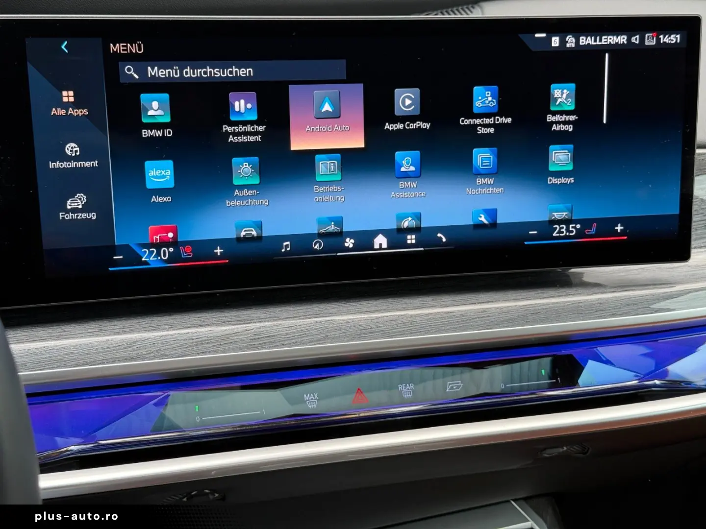 BMW 740d xDrive Lounge Seating TV Pano Sky Lounge