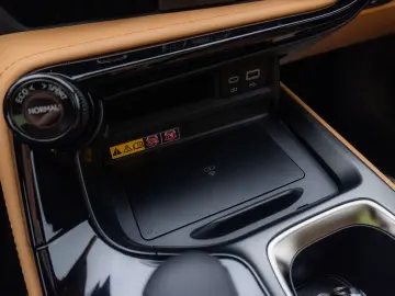 Lexus NX 450h  Executive Line E-FOUR