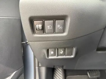 TOYOTA C-HR 2.0 Hybrid Team D