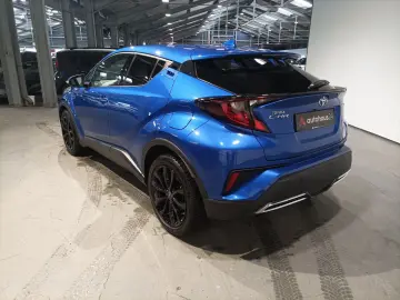 TOYOTA C-HR 2.0 Hybrid Team D