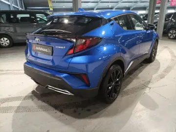 TOYOTA C-HR 2.0 Hybrid Team D