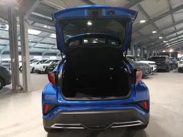 TOYOTA C-HR 2.0 Hybrid Team D