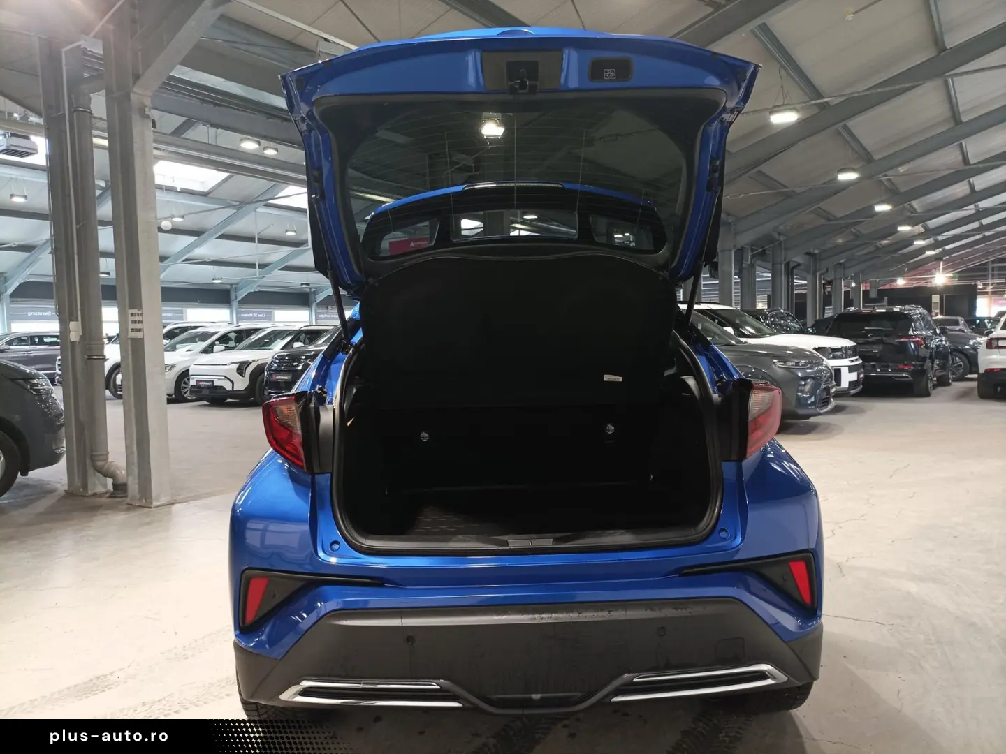 TOYOTA C-HR 2.0 Hybrid Team D