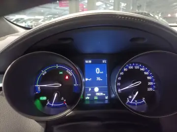 TOYOTA C-HR 2.0 Hybrid Team D