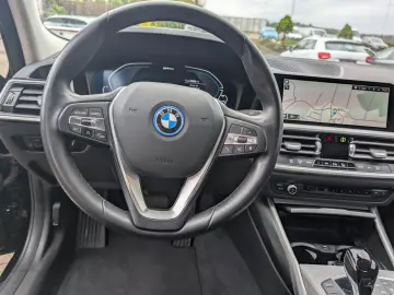 BMW 320 e Limo  Automatik Plug-in Hybrid