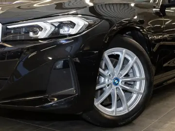 BMW 320e HK HiFi DAB ACC   Stop&Go Klimaaut. Shz