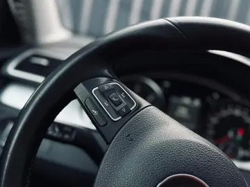 VOLKSWAGEN PASSAT B7   FAB 12.2011   2.0 DIESEL 140CP