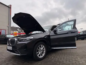 BMW X3 xDrive 20 d LEDER NAVI AUTOMATIK NEUES MODELL
