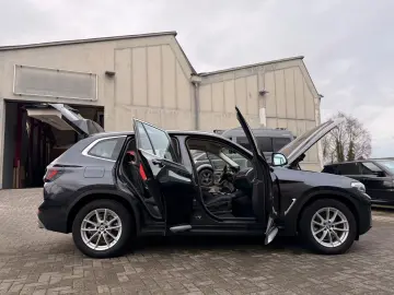 BMW X3 xDrive 20 d LEDER NAVI AUTOMATIK NEUES MODELL